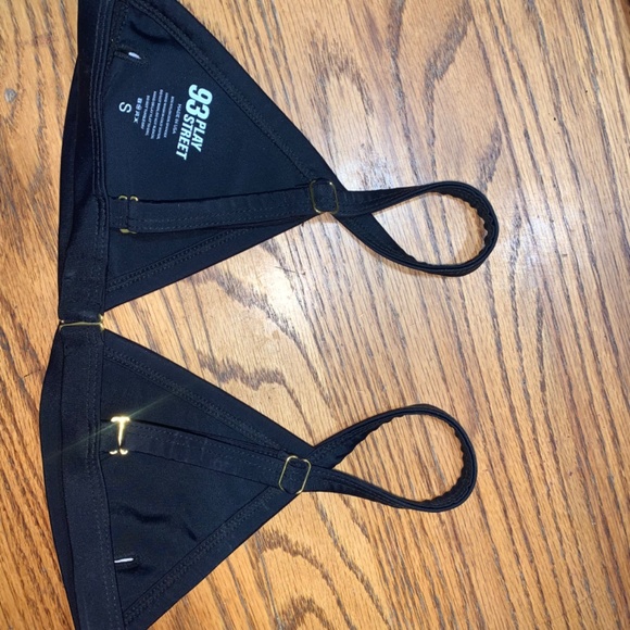 Serena black small triangle bikini top - Picture 3 of 4